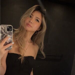 Meet your Posher, Yena